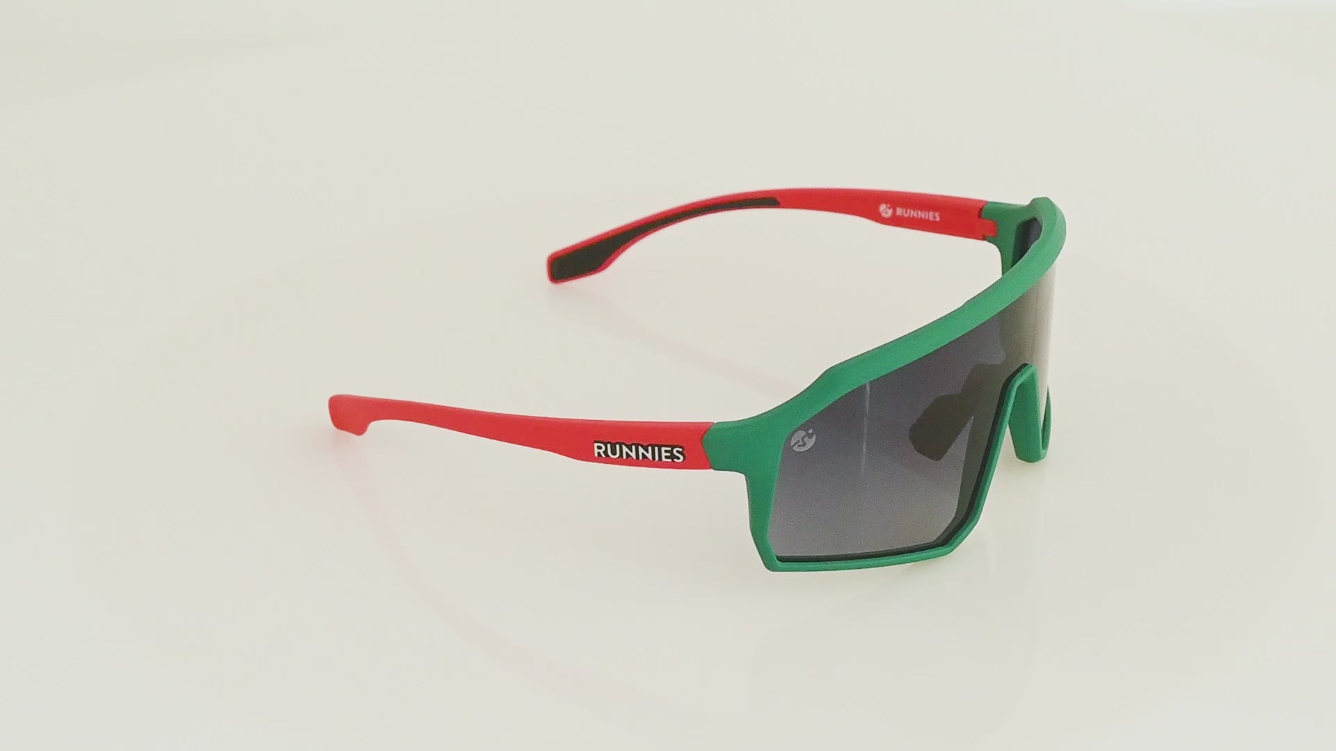 Emirates Embracer - Strider Series
